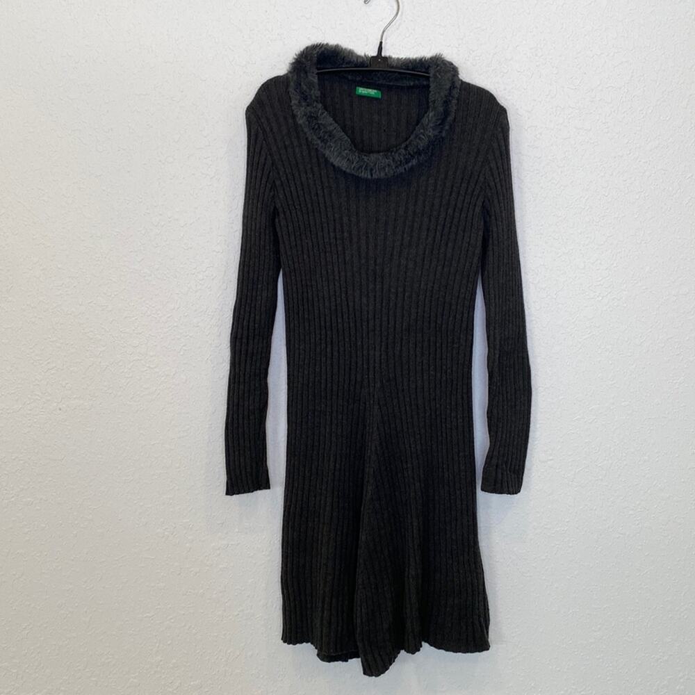 United Colors of Benetton Gray Knit Long Sleeve Midi Dress w/ Faux Fur Sz M Wool